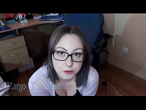 ❤️ Секси девојка са наочарима дубоко сише дилдо на камери ❤❌ Јебени видео  код нас ❤