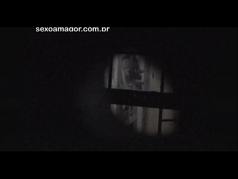 ❤️ Плавушу тајно снима воајер из комшилука скривен иза шупљих цигли ❤❌ Јебени видео  код нас ❤